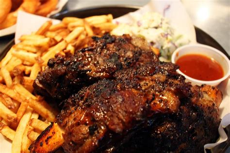 phil's barbeque santee.
